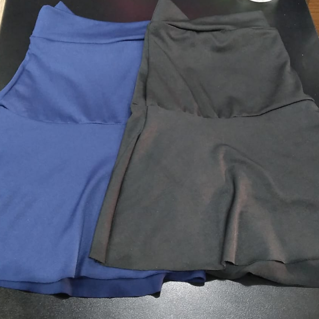 Short saia liso